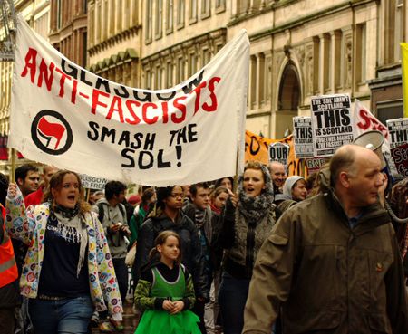 Anti-fascist march demo 14 november 2009 047_731x600