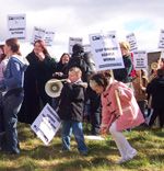 Women's Network Corntonvale protest