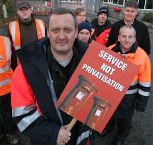 Postal workers picket line