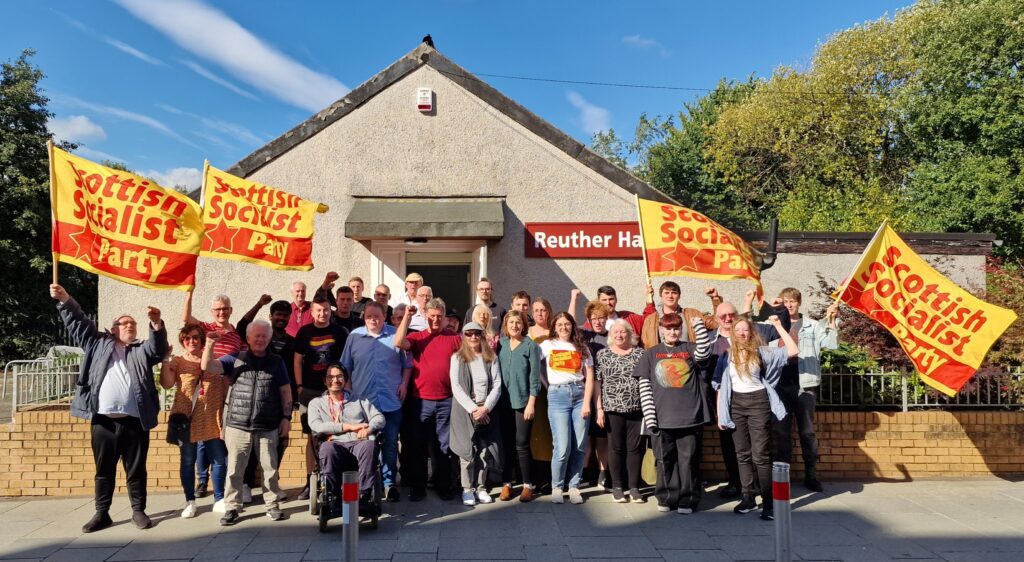 SSP campaigners together in Rutherglen, in support of SSP candidate Bill Bonnar.